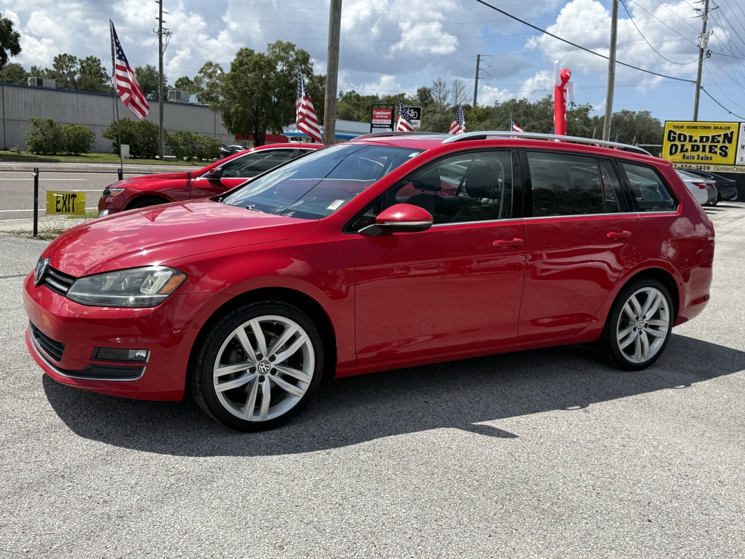 Red 2017 Volkswagen Golf SportWagen Wagon  