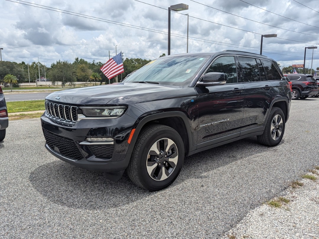 2024 Jeep Grand Cherokee 4xe's photo