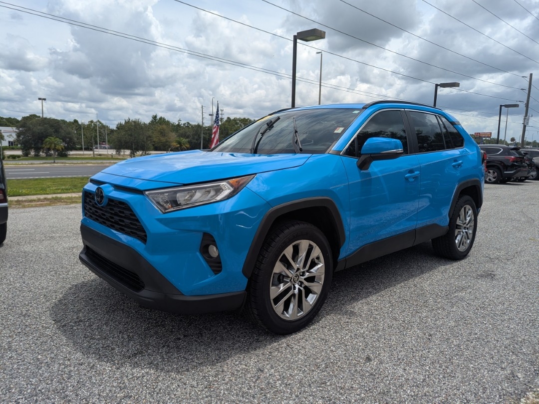 2021 Toyota RAV4 XLE Premium's photo