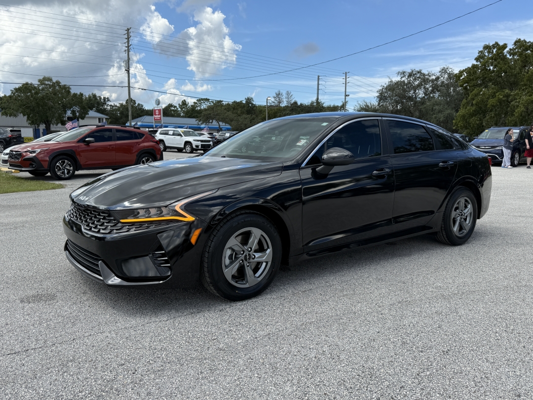 2022 Kia K5 LXS's photo