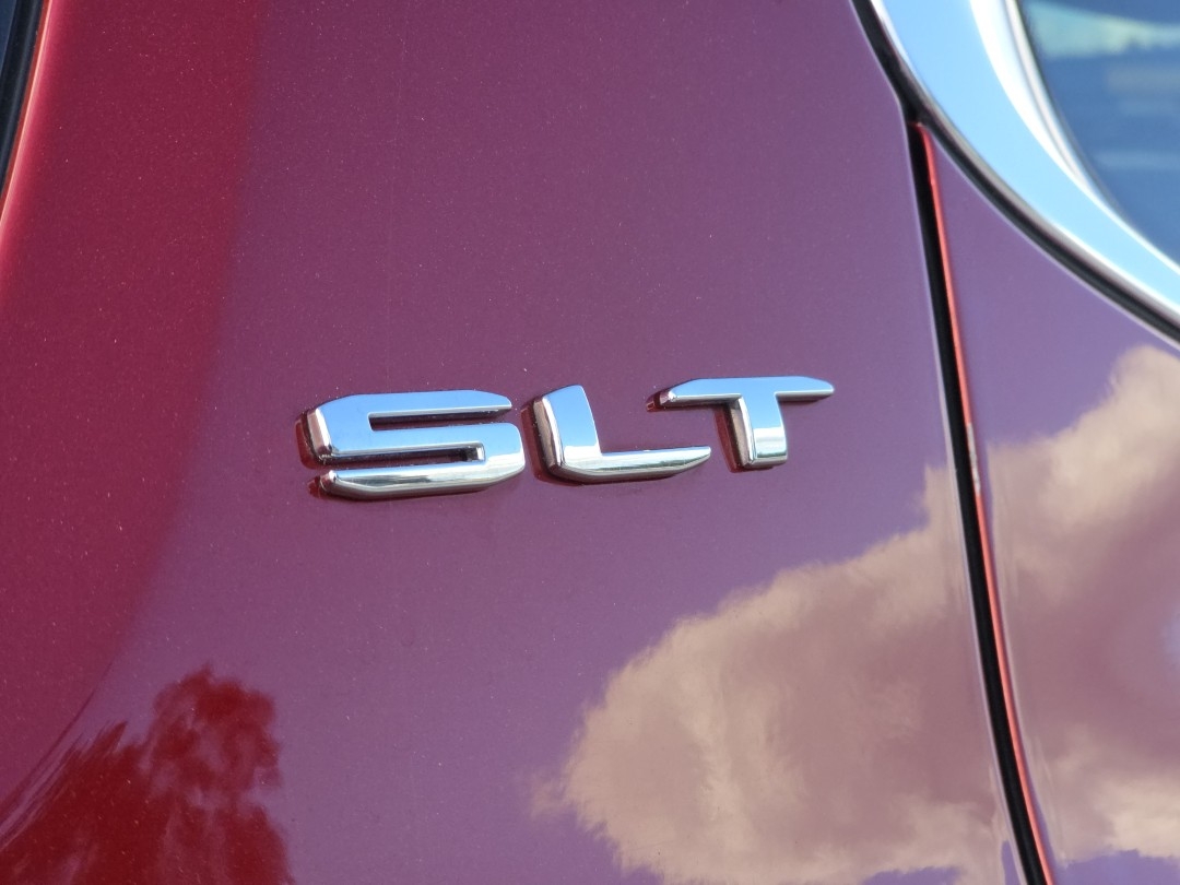 2023 GMC Acadia SLT - Photo 13