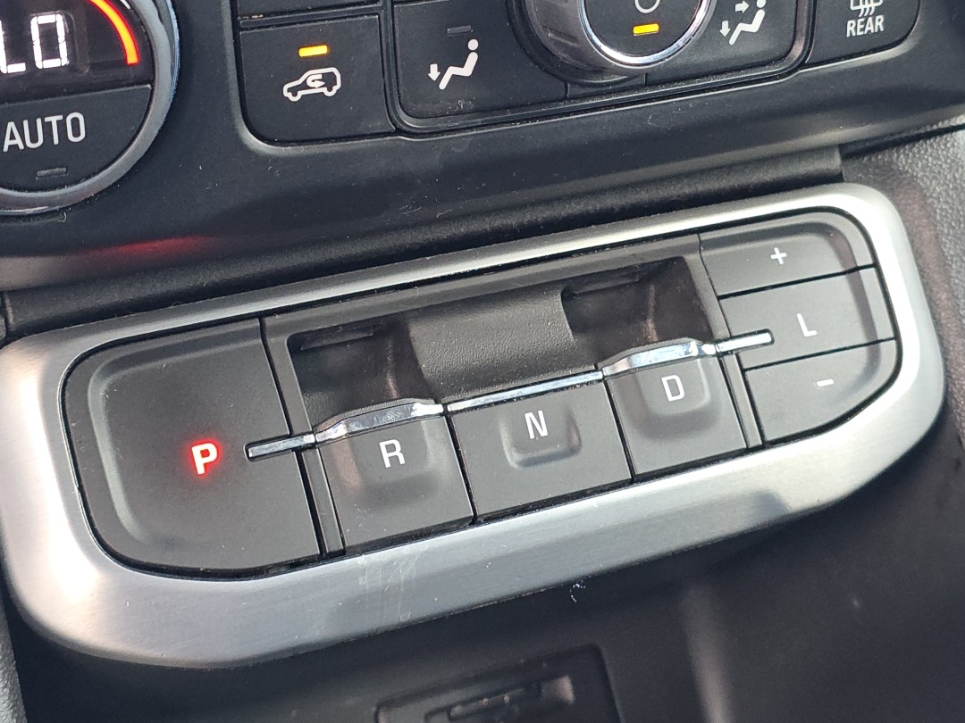 2023 GMC Acadia SLT - Photo 29