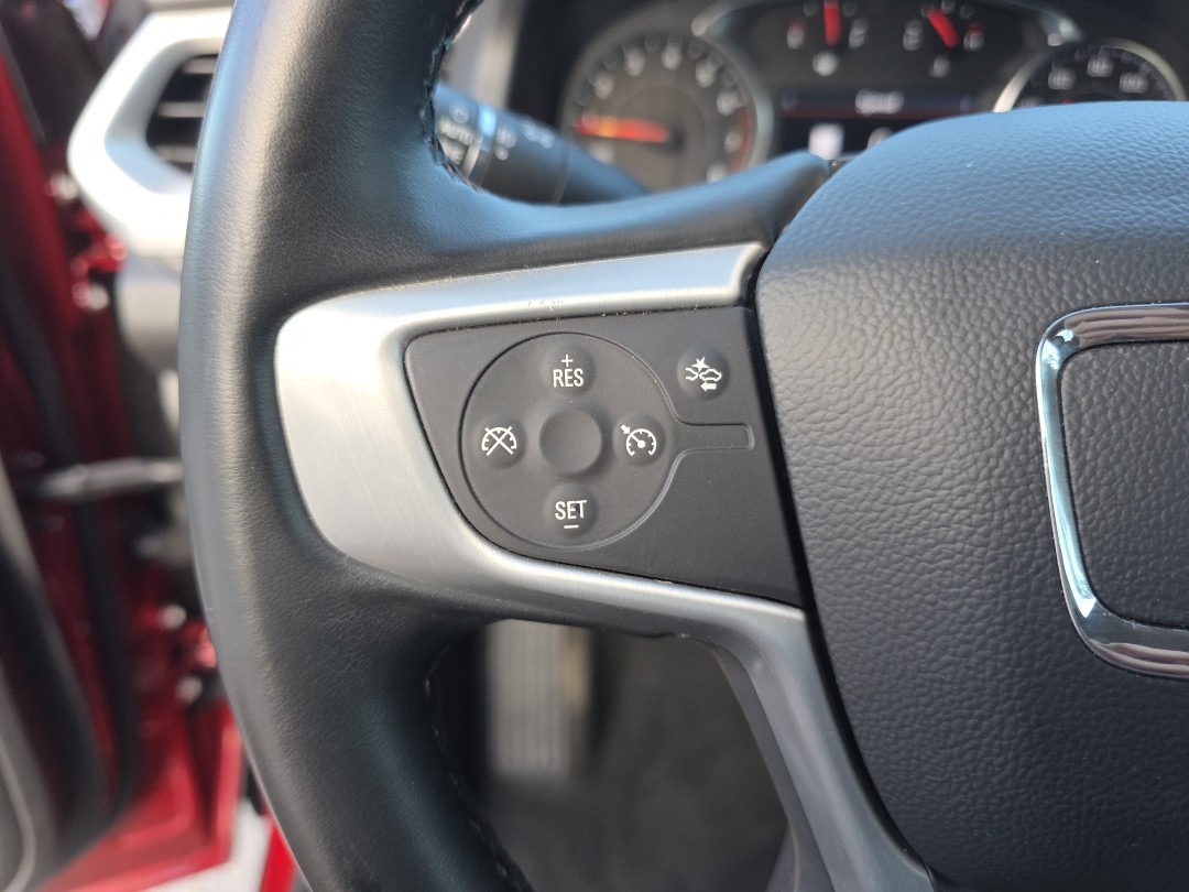2023 GMC Acadia SLT - Photo 31