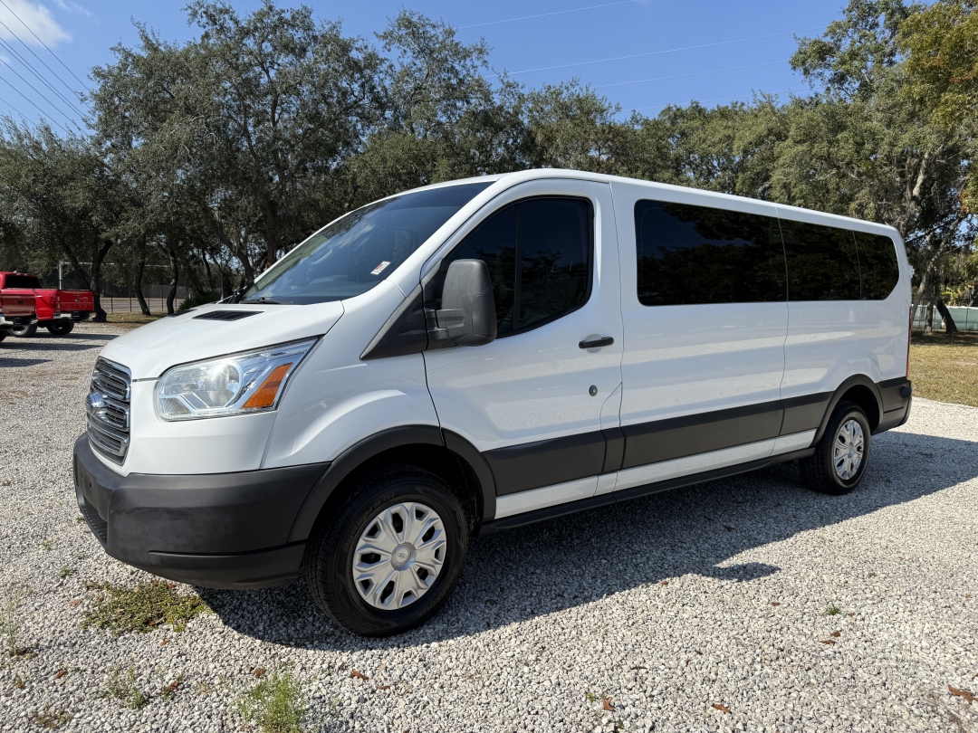 2017 Ford Transit Wagon XLT's photo