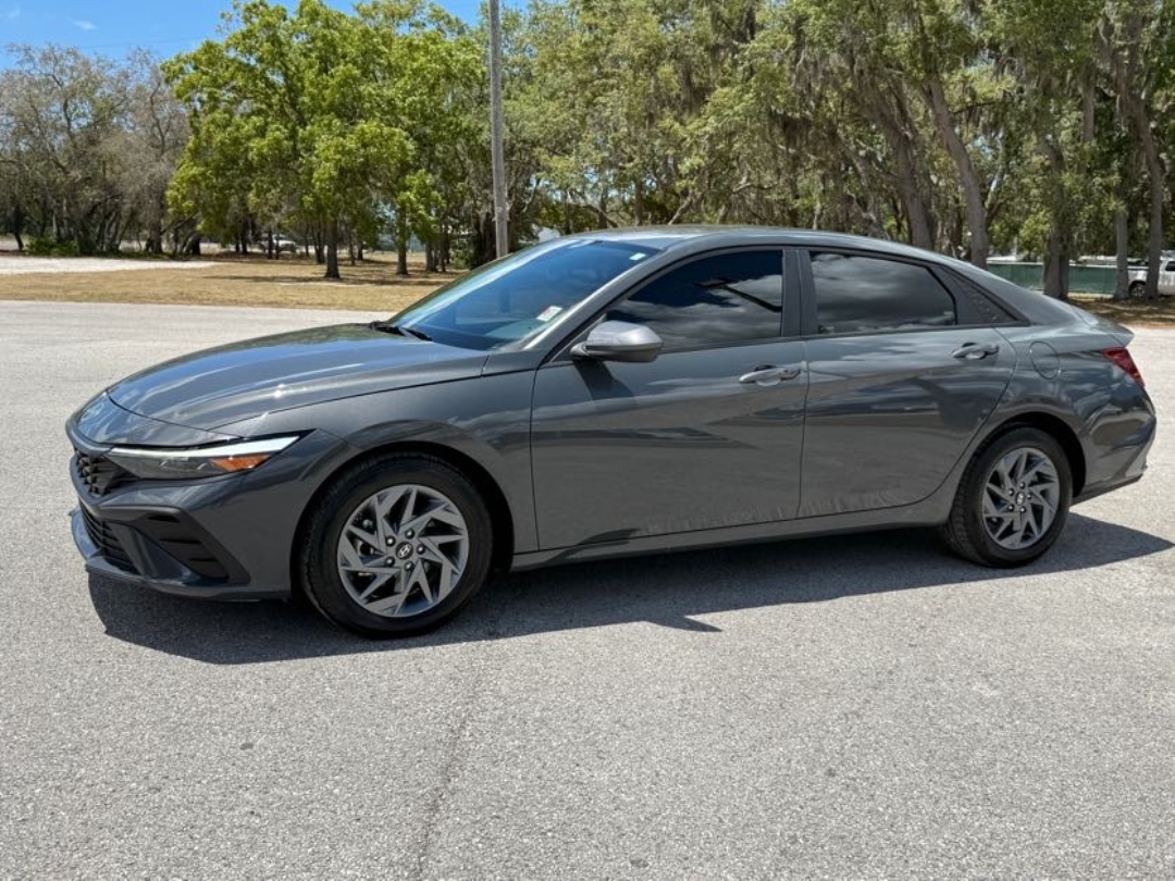 2024 Hyundai Elantra 2.0 SEL IVT's photo