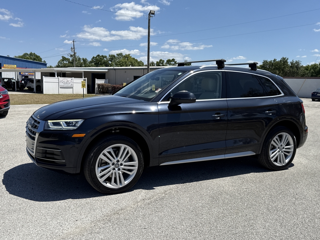 2020 Audi Q5 45 quattro S tronic Premium Plus's photo