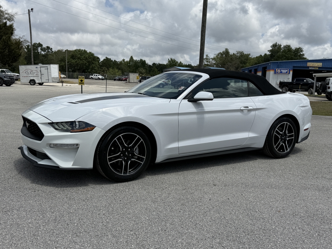 2021 Ford Mustang EcoBoost Premium Convertible's photo