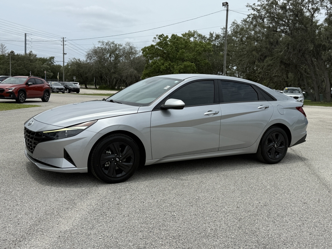 2022 Hyundai Elantra 2.0 SEL IVT SULEV's photo