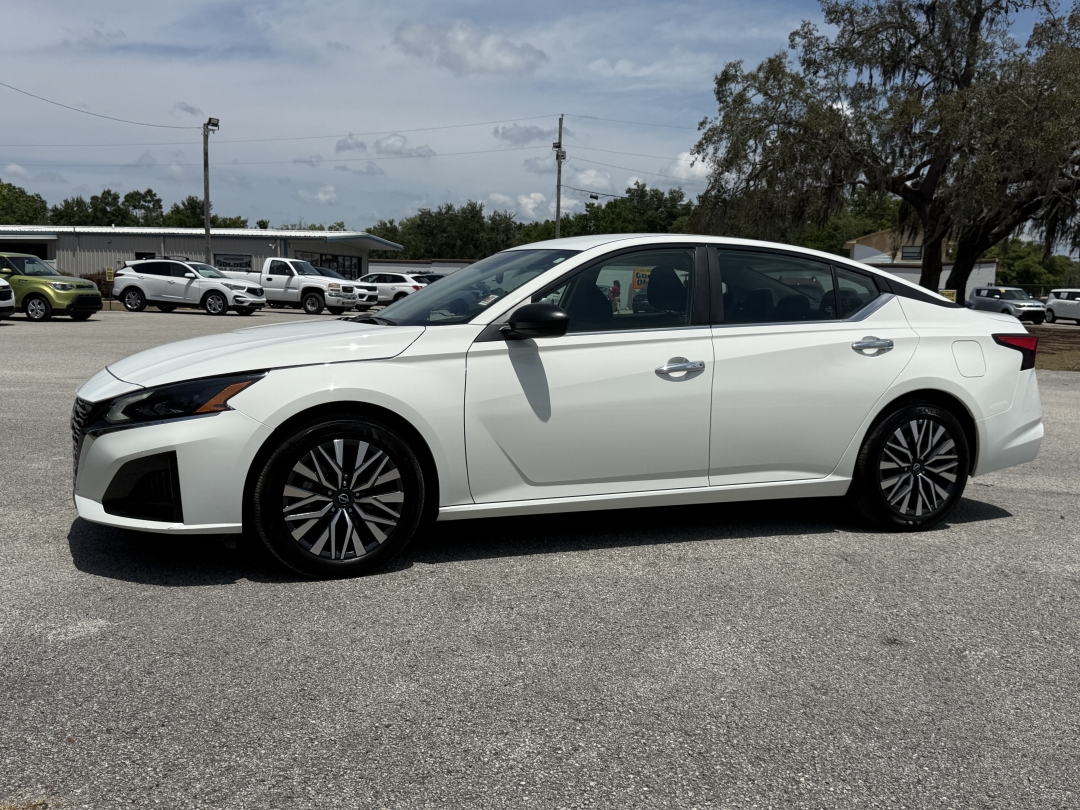2025 Nissan Altima 2.5 SV's photo