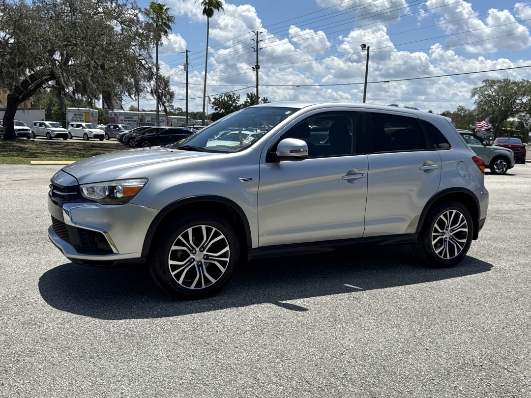 2019 Mitsubishi Outlander Sport 2.0 ES 2WD CVT's photo