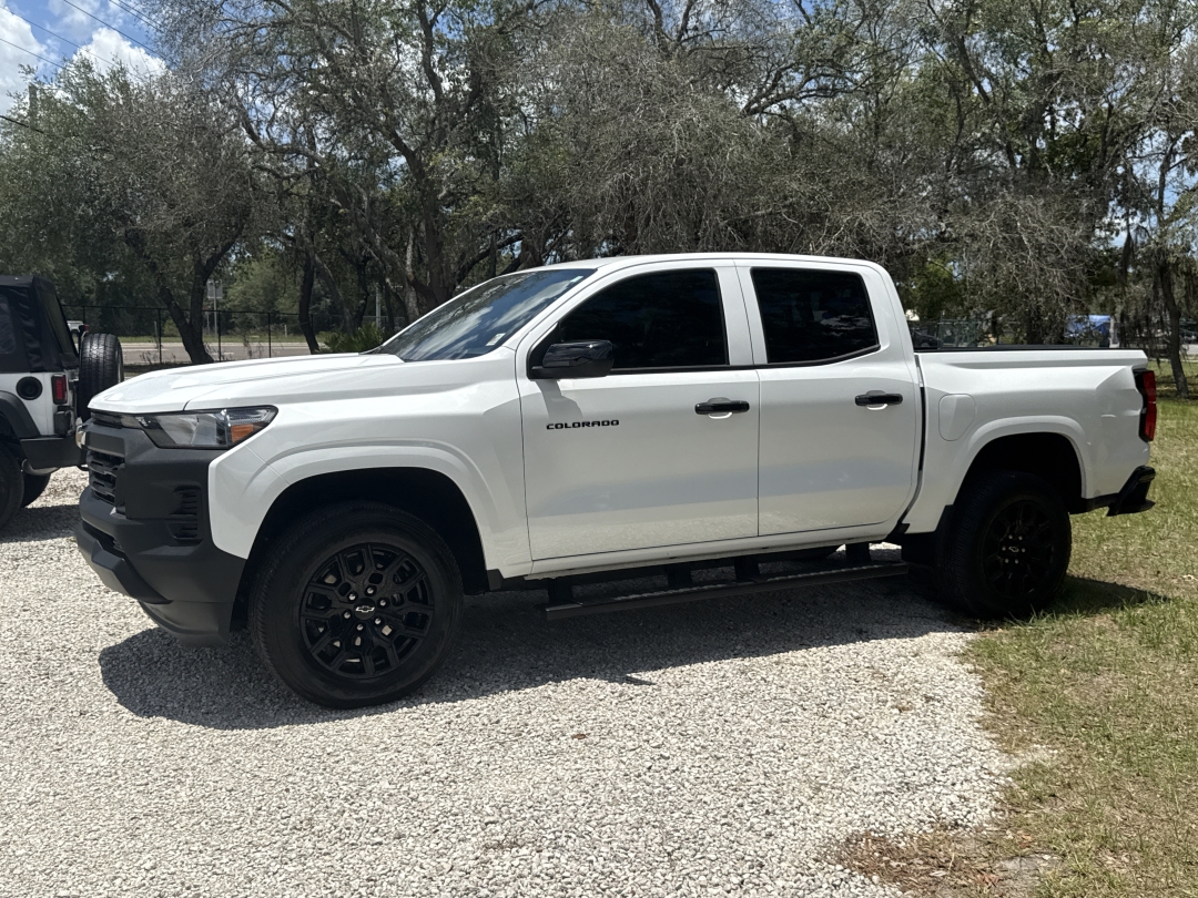 2025 Chevrolet Colorado 2WD Work Truck Crew Cab Short Box's photo