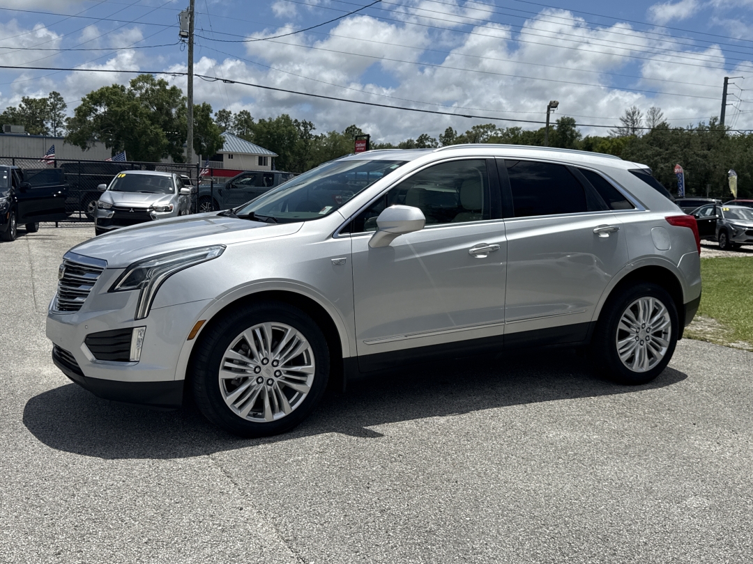 2017 Cadillac XT5 FWD Premium Luxury's photo
