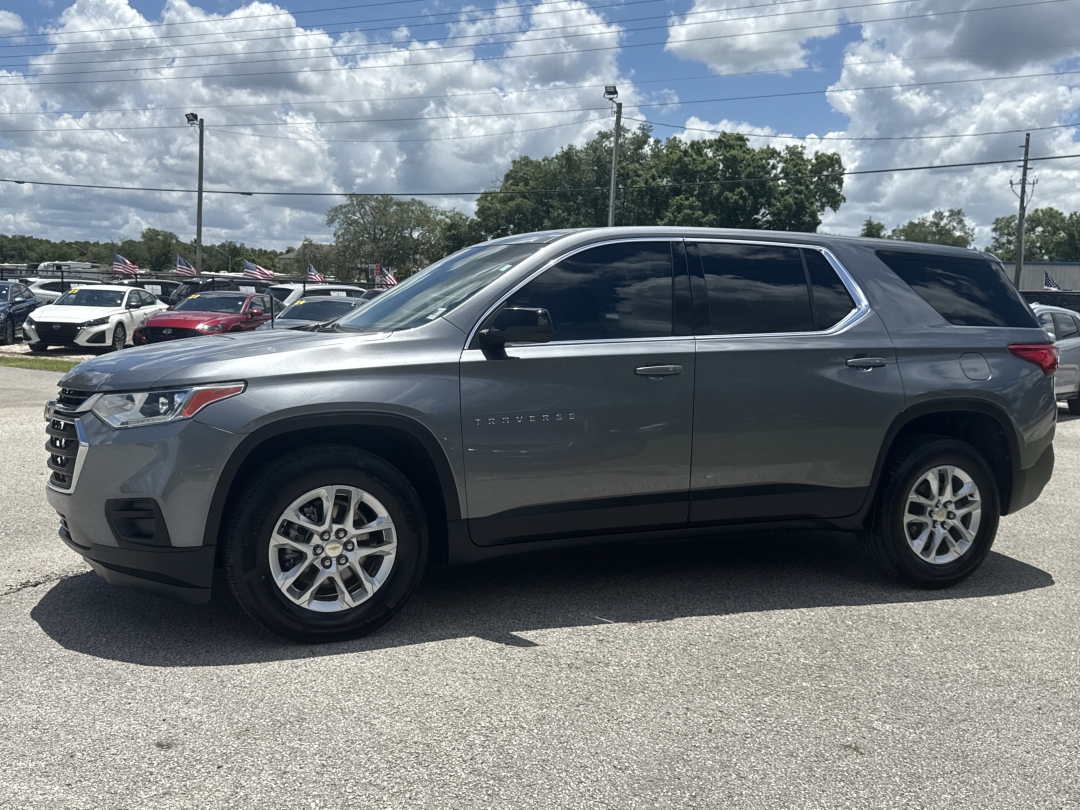 2021 Chevrolet Traverse FWD LS's photo