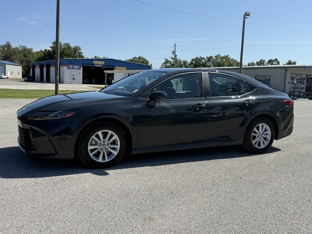 2025 Toyota Camry's photo