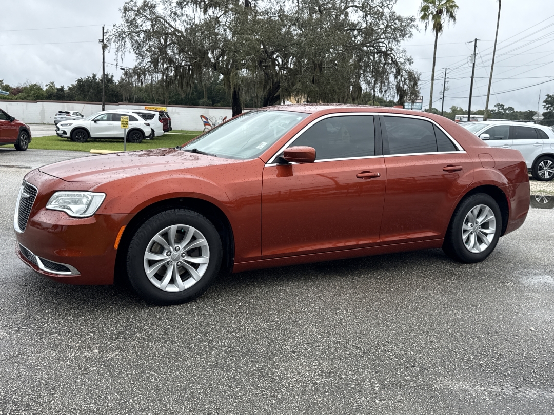 2021 Chrysler 300